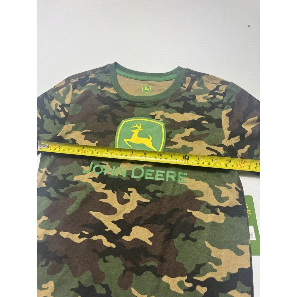 John Deere Kids Camo Logo T-Shirt Size M (8) Green Short Sleeve NWT